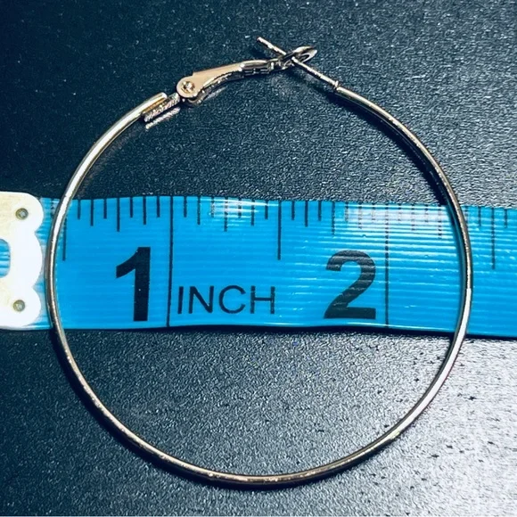 Fashion Jewelry hoop earrings - Picture 5 of 6